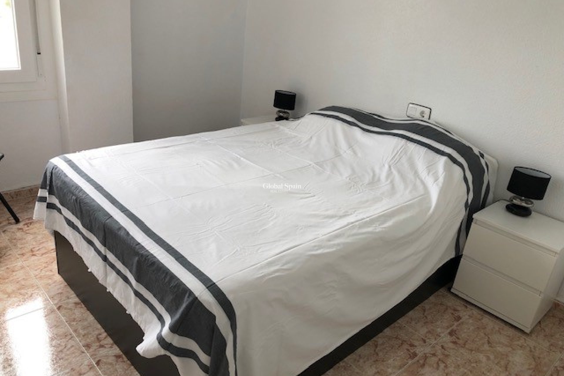 Revente - Appartement -
ORIHUELA COSTA - Punta Prima