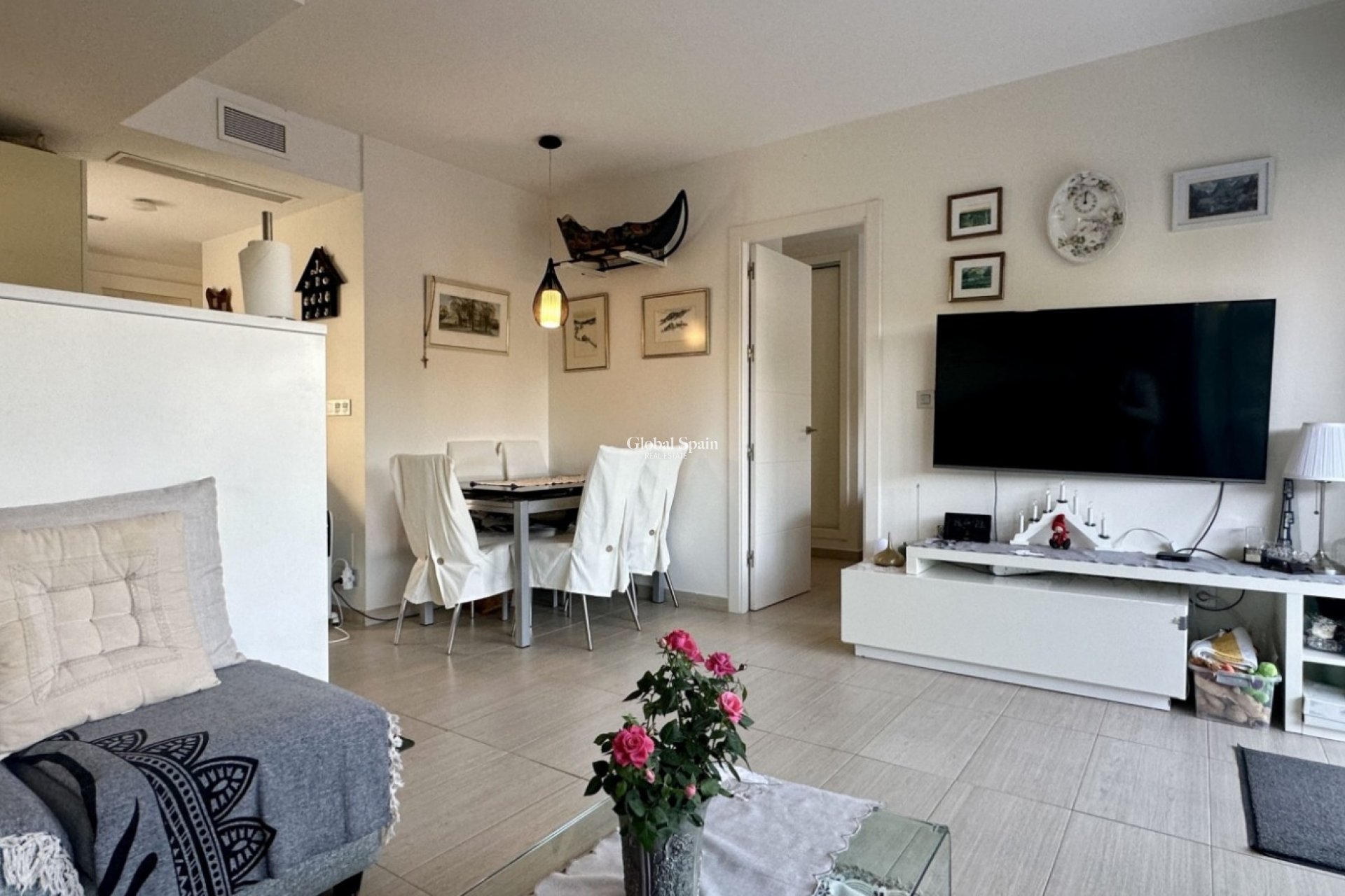 Revente - APPARTEMENT -
ORIHUELA COSTA - Punta Prima