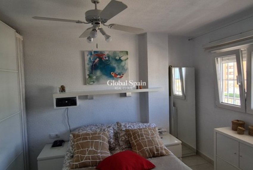 Revente - APPARTEMENT -
ORIHUELA COSTA - Punta Prima