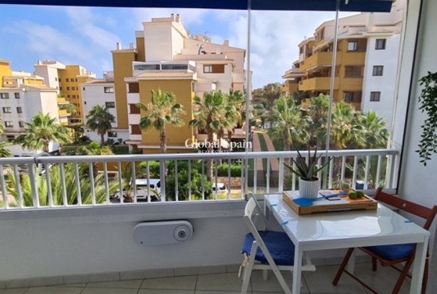 Revente - APPARTEMENT -
ORIHUELA COSTA - Punta Prima