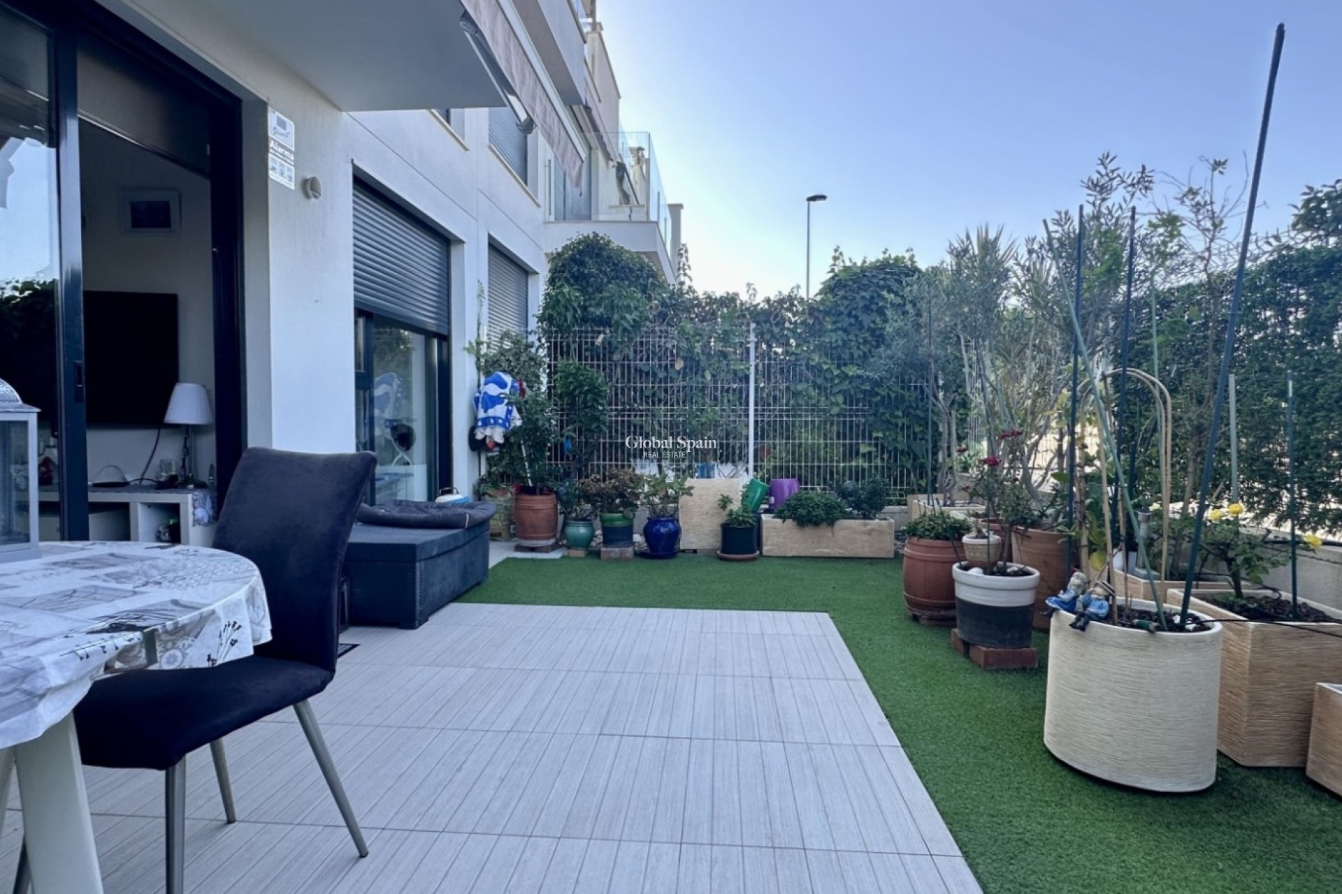 Revente - APPARTEMENT -
ORIHUELA COSTA - Punta Prima
