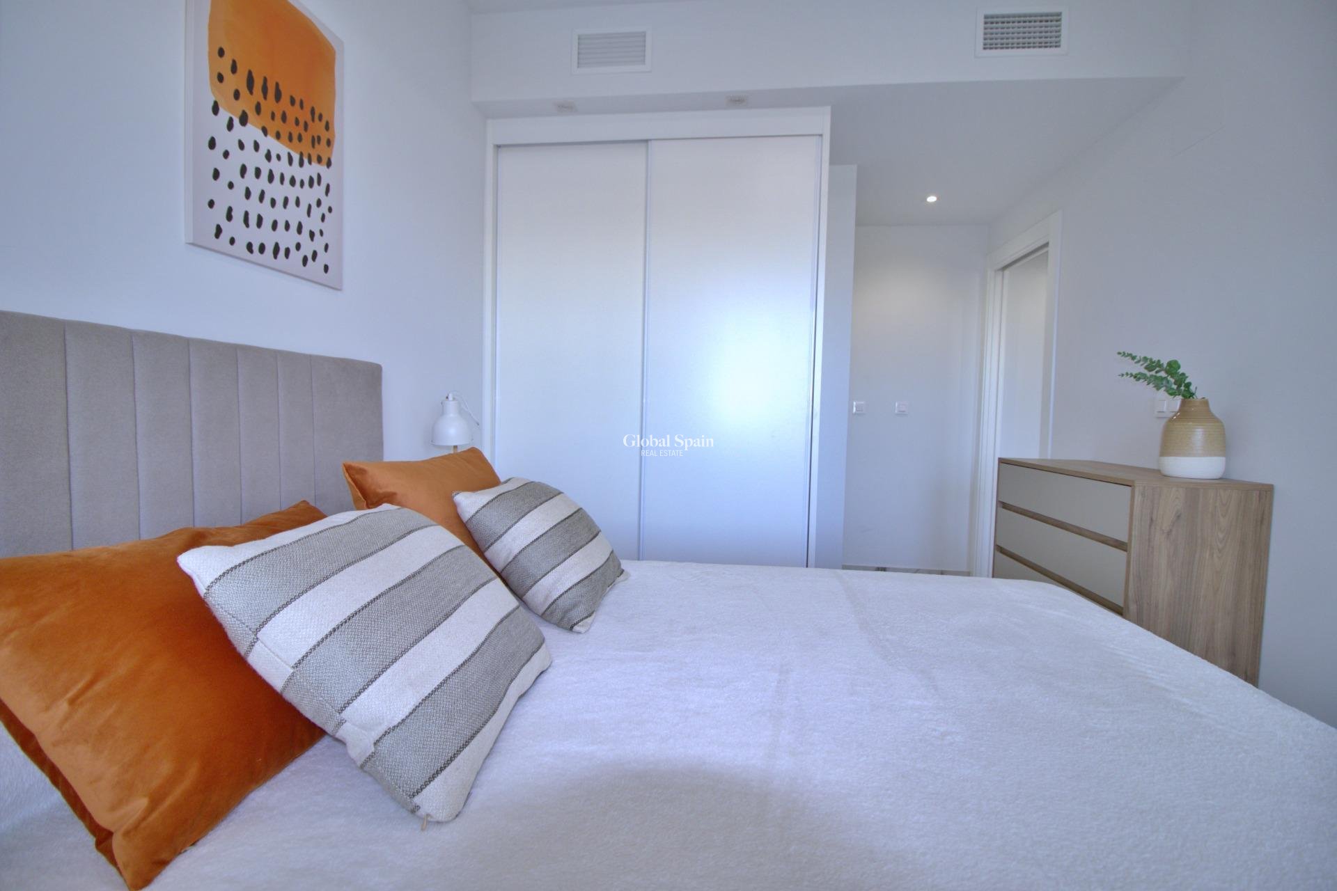 Revente - APPARTEMENT -
ORIHUELA COSTA - Punta Prima
