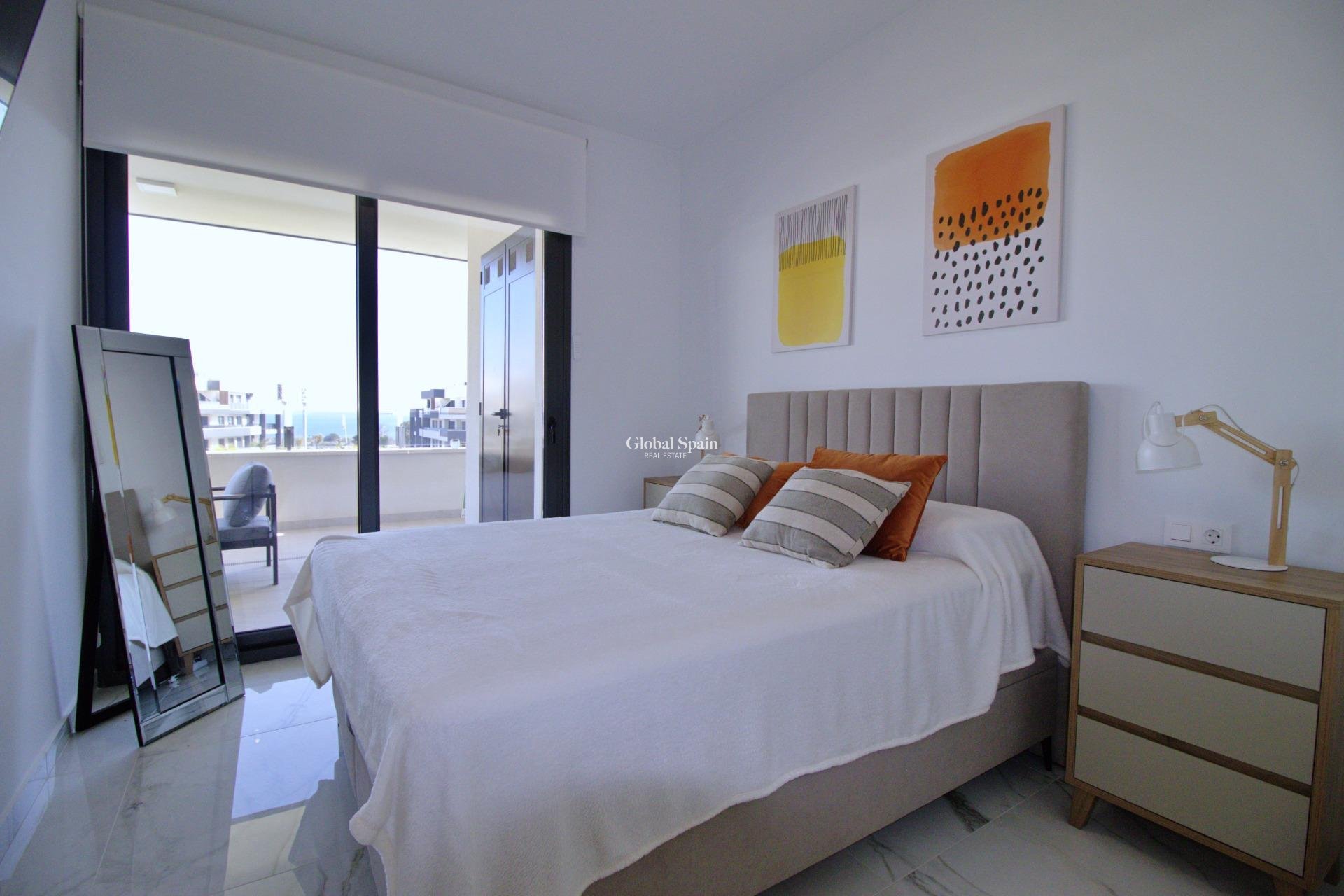 Revente - APPARTEMENT -
ORIHUELA COSTA - Punta Prima