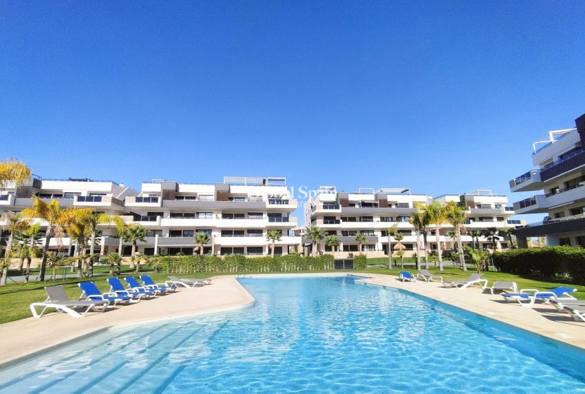 Revente - APPARTEMENT -
ORIHUELA COSTA - Punta Prima