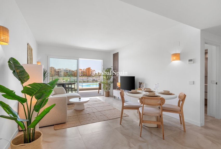 Revente - APPARTEMENT -
ORIHUELA COSTA - Punta Prima