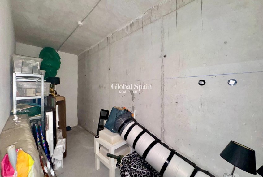 Revente - APPARTEMENT -
ORIHUELA COSTA - Punta Prima