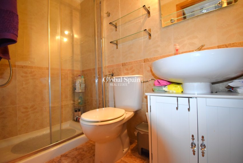 Revente - APPARTEMENT -
Orihuela Costa - Punta Prima