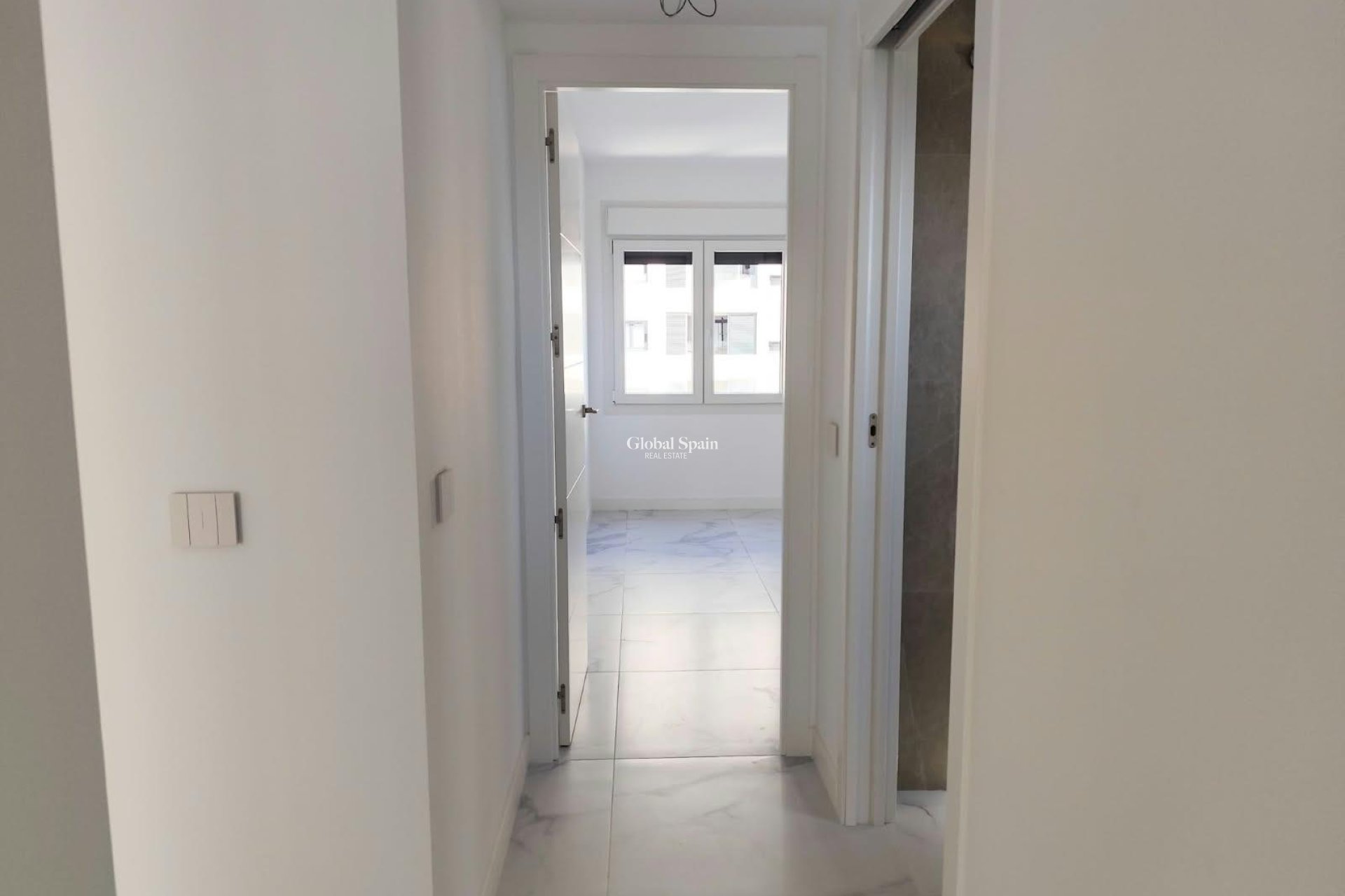 Revente - APPARTEMENT -
ORIHUELA COSTA - Punta Prima