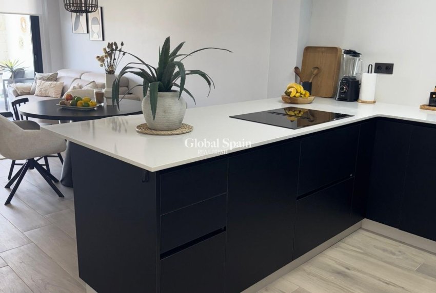 Revente - APPARTEMENT -
ORIHUELA COSTA - Rocio Del Mar
