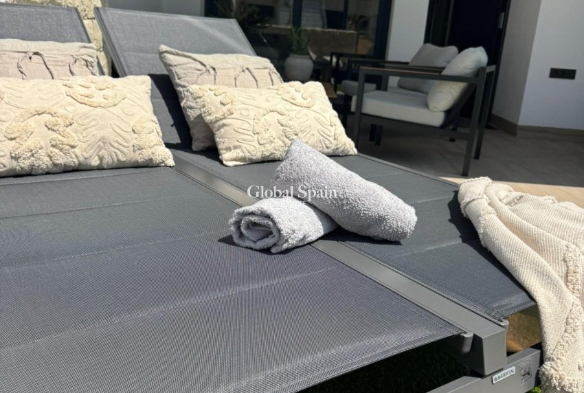 Revente - APPARTEMENT -
ORIHUELA COSTA - Rocio Del Mar