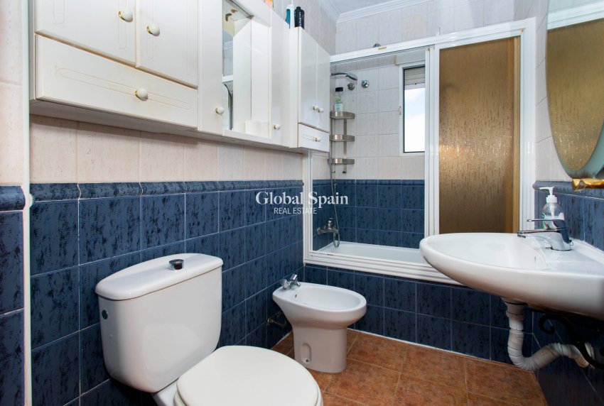 Revente - APPARTEMENT -
ORIHUELA COSTA - Rocio Del Mar