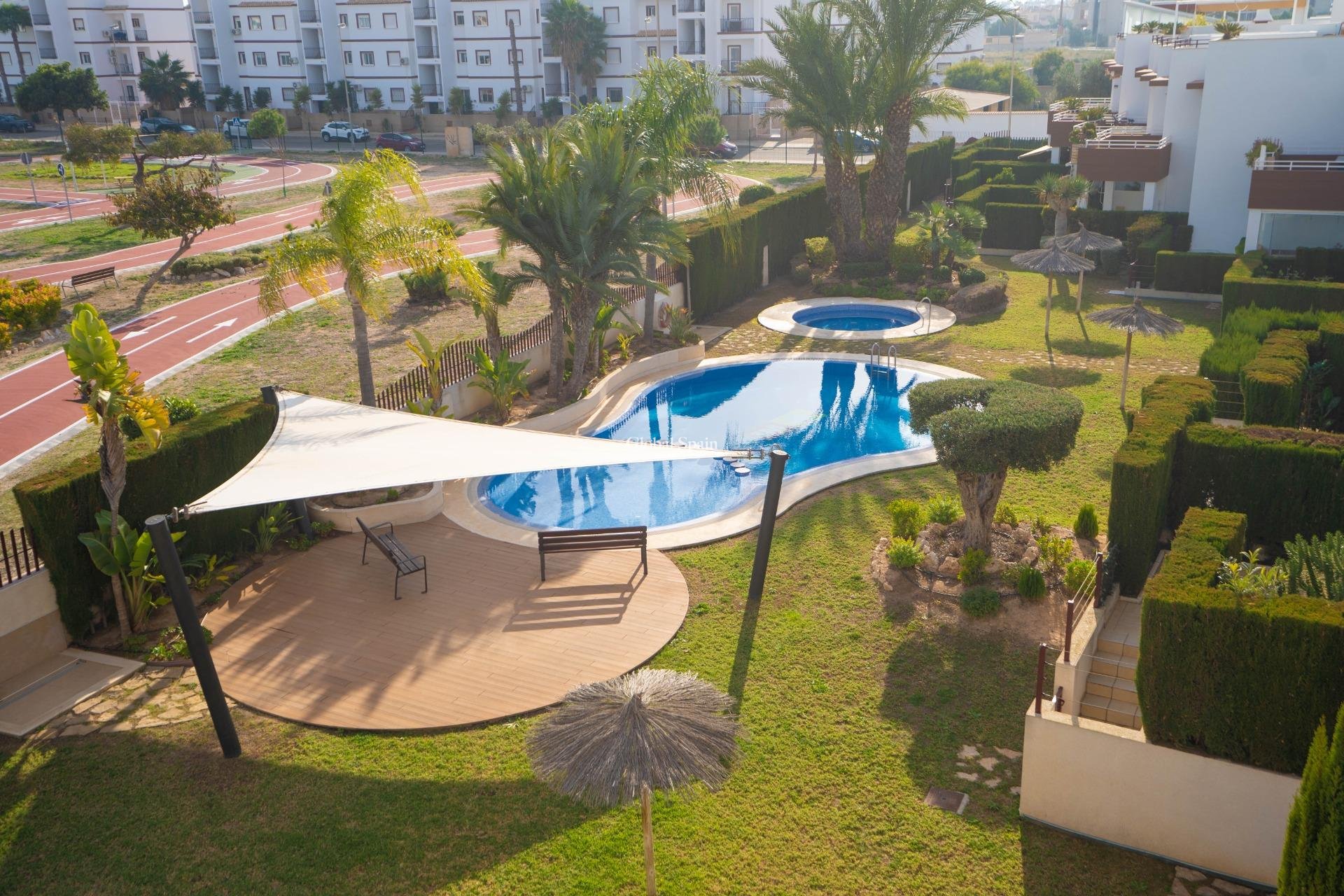 Revente - APPARTEMENT -
ORIHUELA COSTA - Rocio Del Mar