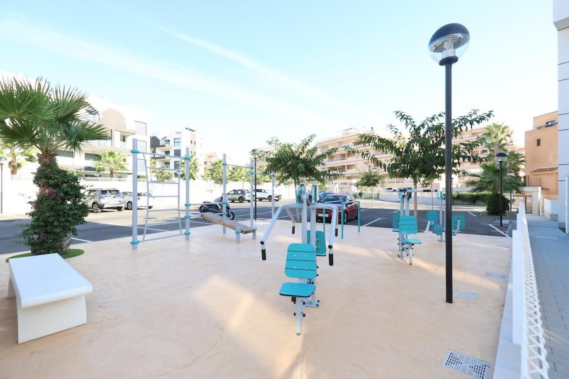 Revente - Appartement -
ORIHUELA COSTA - VILLAMARTÍN