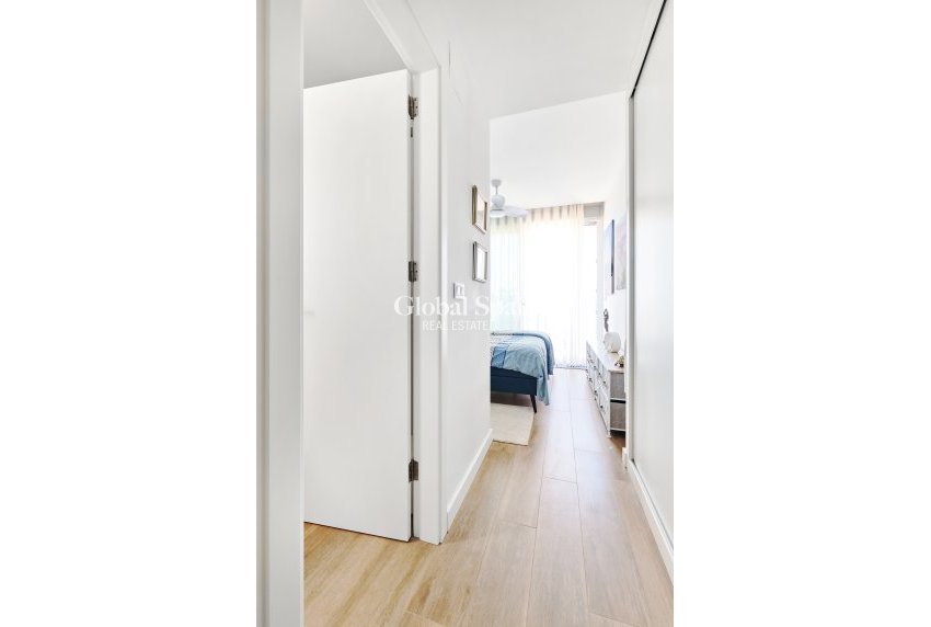 Revente - Appartement -
ORIHUELA COSTA - VILLAMARTÍN