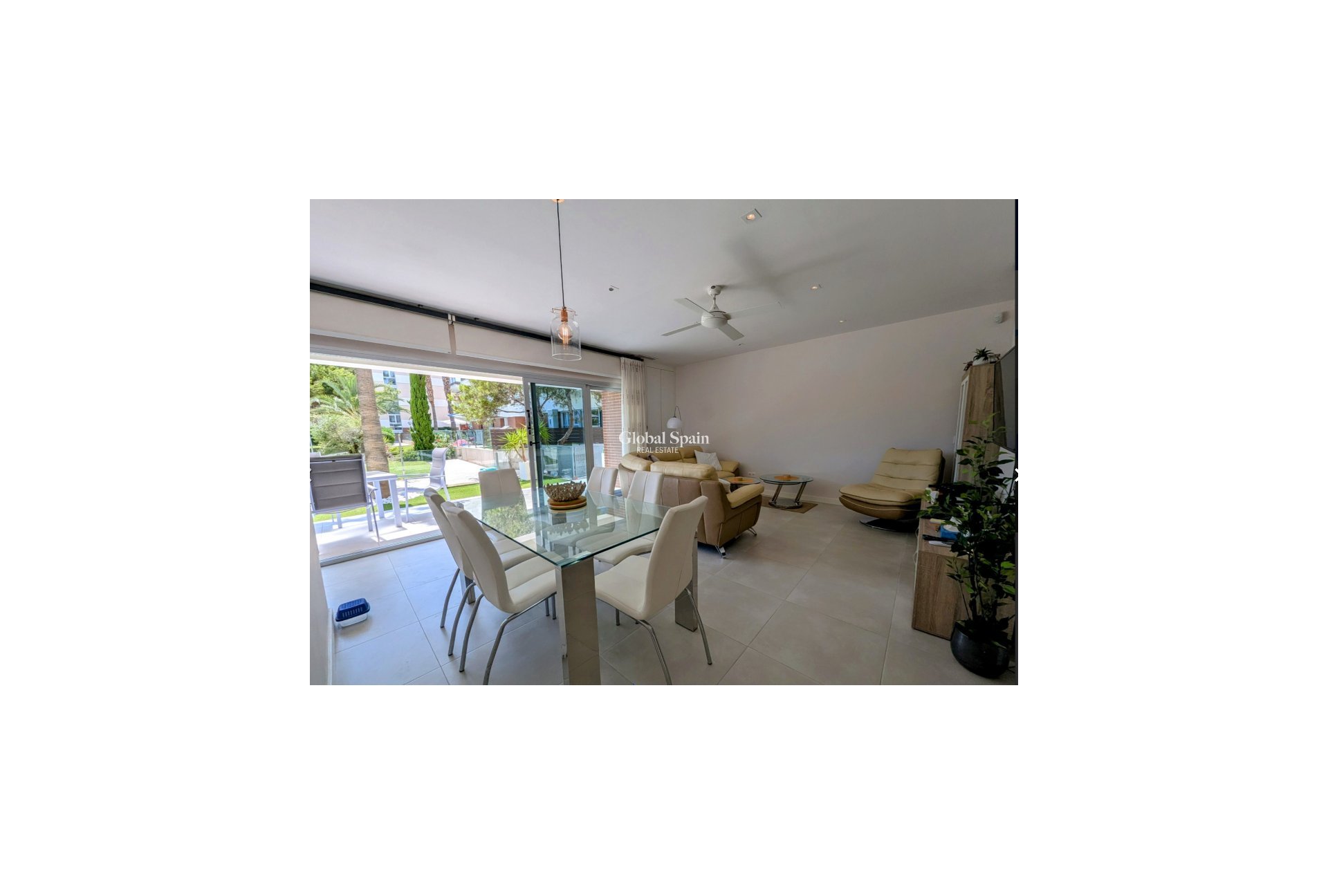 Revente - Appartement -
ORIHUELA COSTA - VILLAMARTÍN