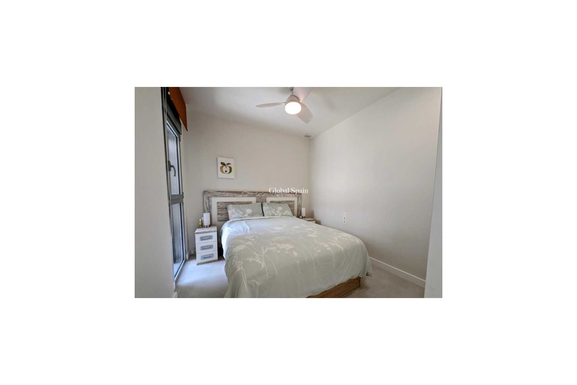 Revente - Appartement -
ORIHUELA COSTA - VILLAMARTÍN