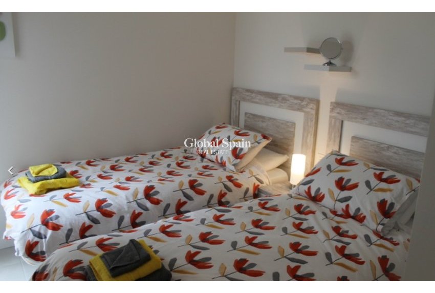 Revente - Appartement -
ORIHUELA COSTA - VILLAMARTÍN