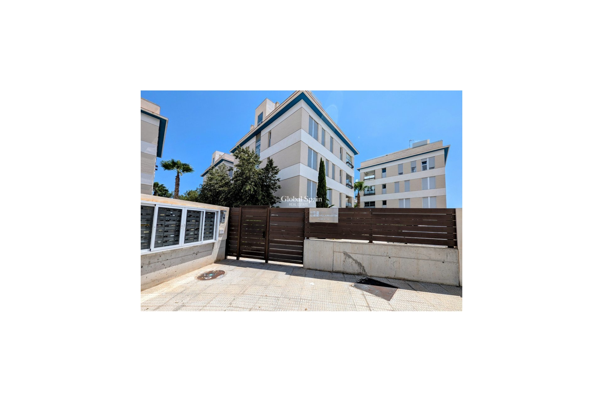 Revente - Appartement -
ORIHUELA COSTA - VILLAMARTÍN