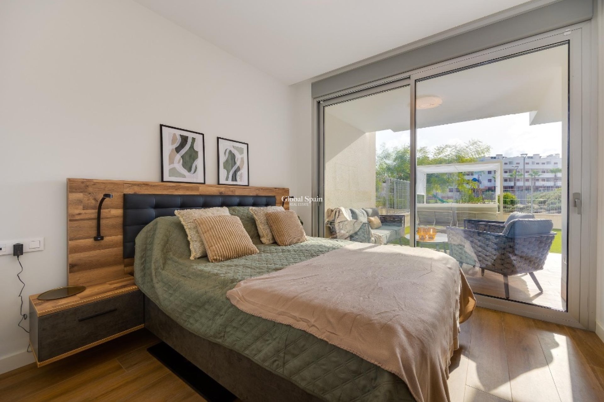 Revente - Appartement -
ORIHUELA COSTA - VILLAMARTÍN