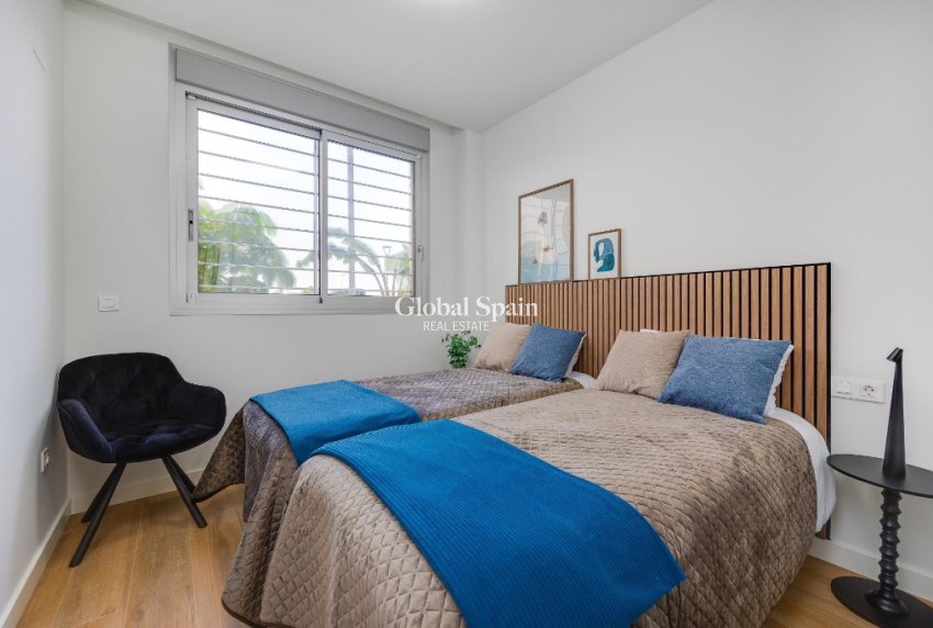 Revente - Appartement -
ORIHUELA COSTA - VILLAMARTÍN