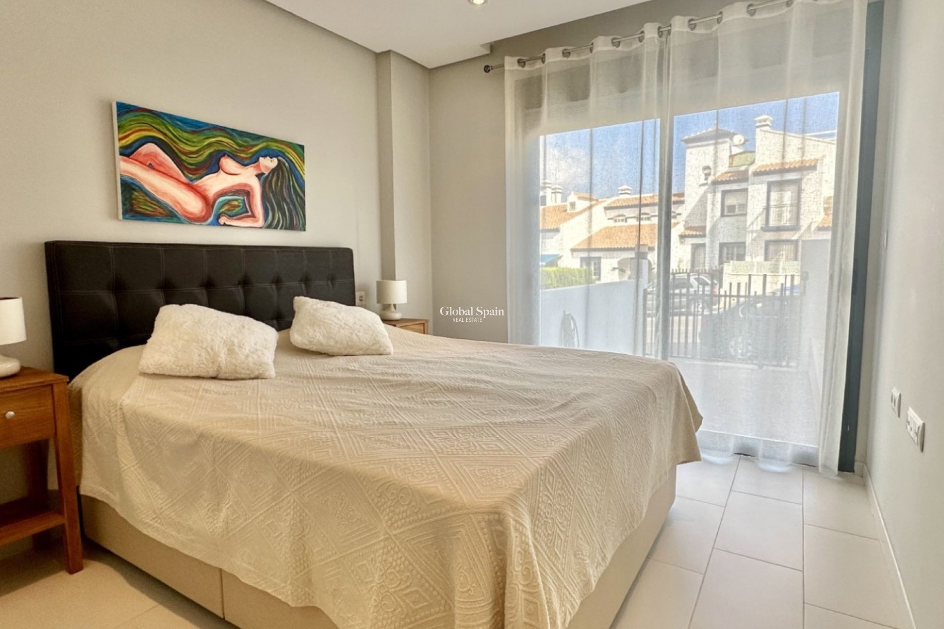 Revente - APPARTEMENT -
ORIHUELA COSTA - VILLAMARTÍN