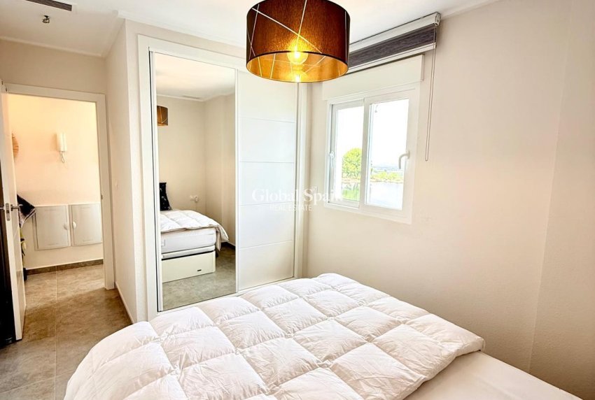 Revente - APPARTEMENT -
ORIHUELA COSTA - VILLAMARTÍN