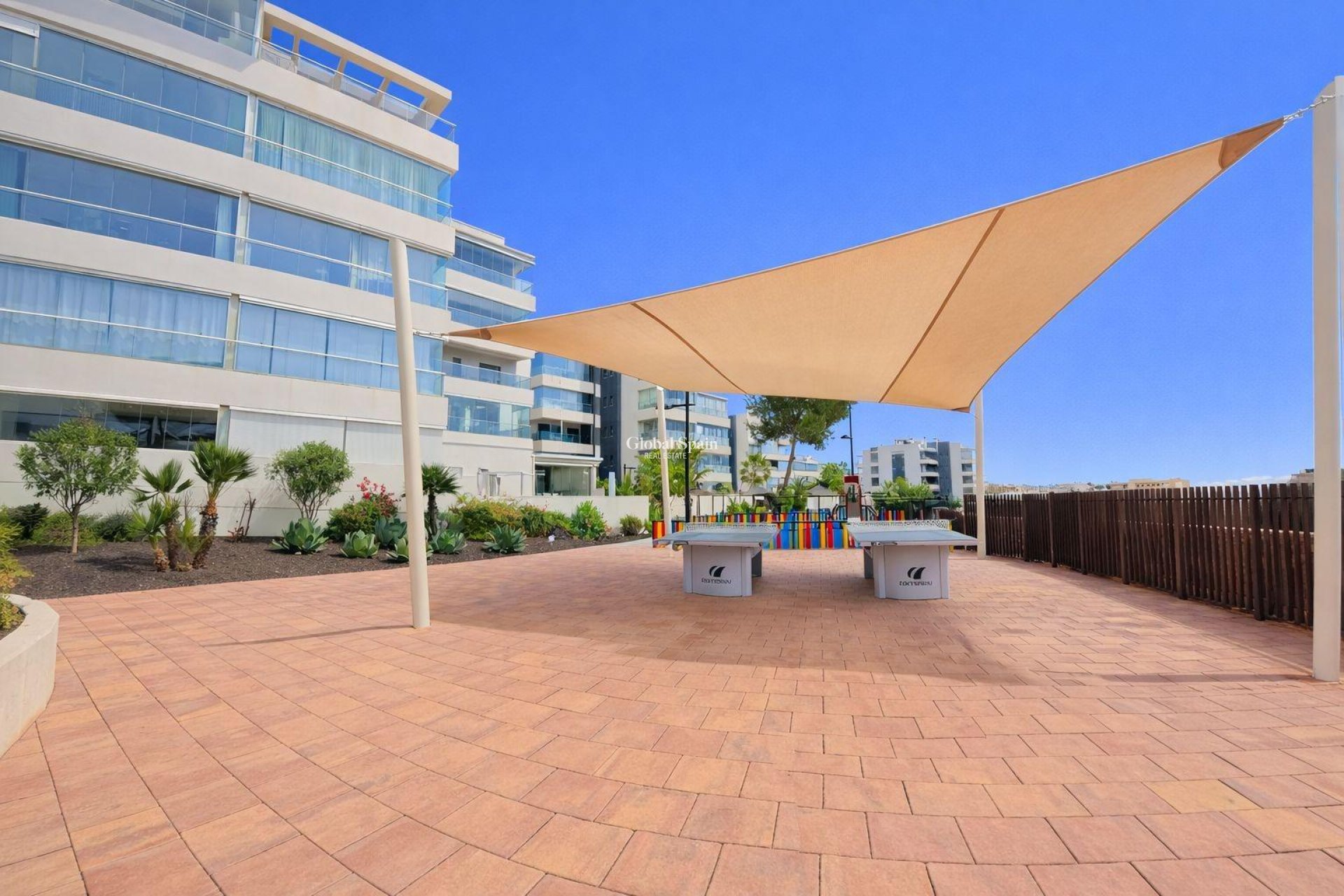 Revente - APPARTEMENT -
ORIHUELA COSTA - VILLAMARTÍN