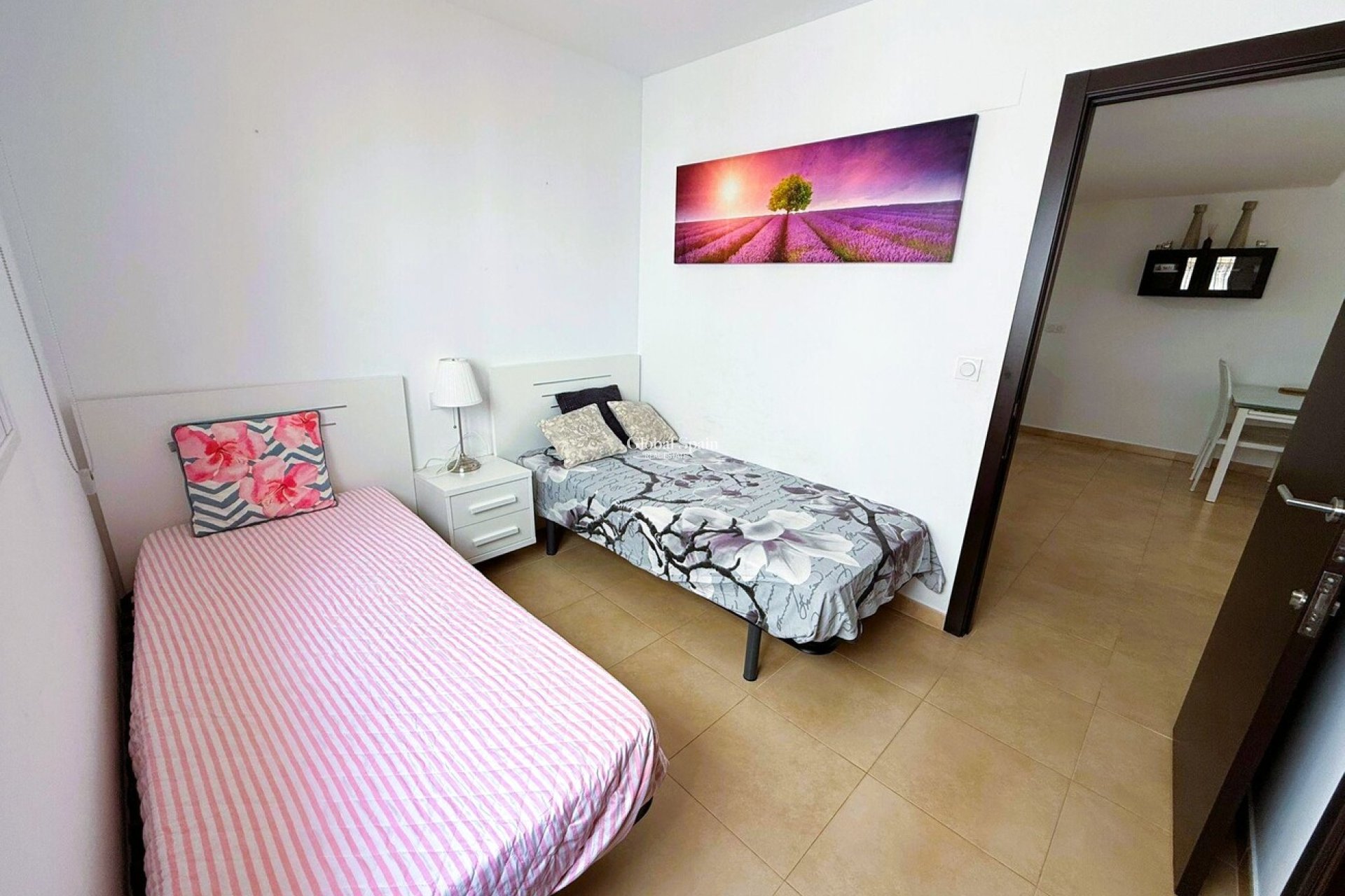 Revente - APPARTEMENT -
ORIHUELA COSTA - VILLAMARTÍN