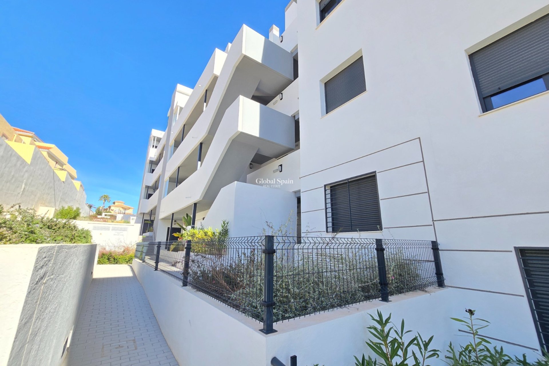 Revente - APPARTEMENT -
ORIHUELA COSTA - Villamartín *