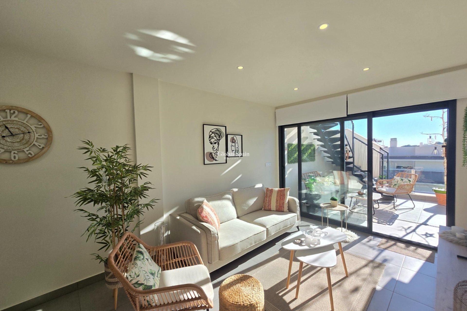Revente - APPARTEMENT -
ORIHUELA COSTA - Villamartín *
