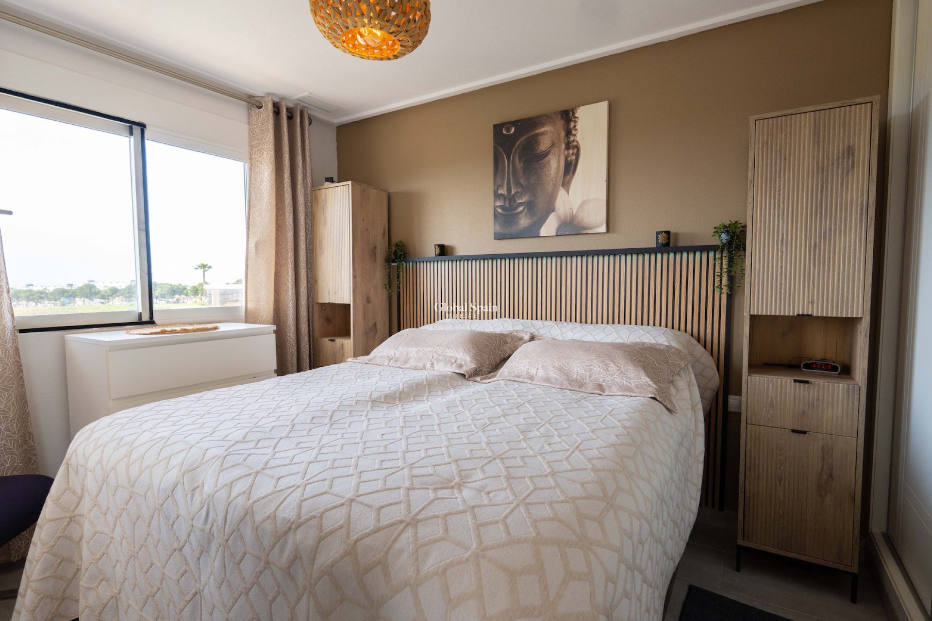 Revente - APPARTEMENT -
ORIHUELA COSTA - VILLAMARTÍN