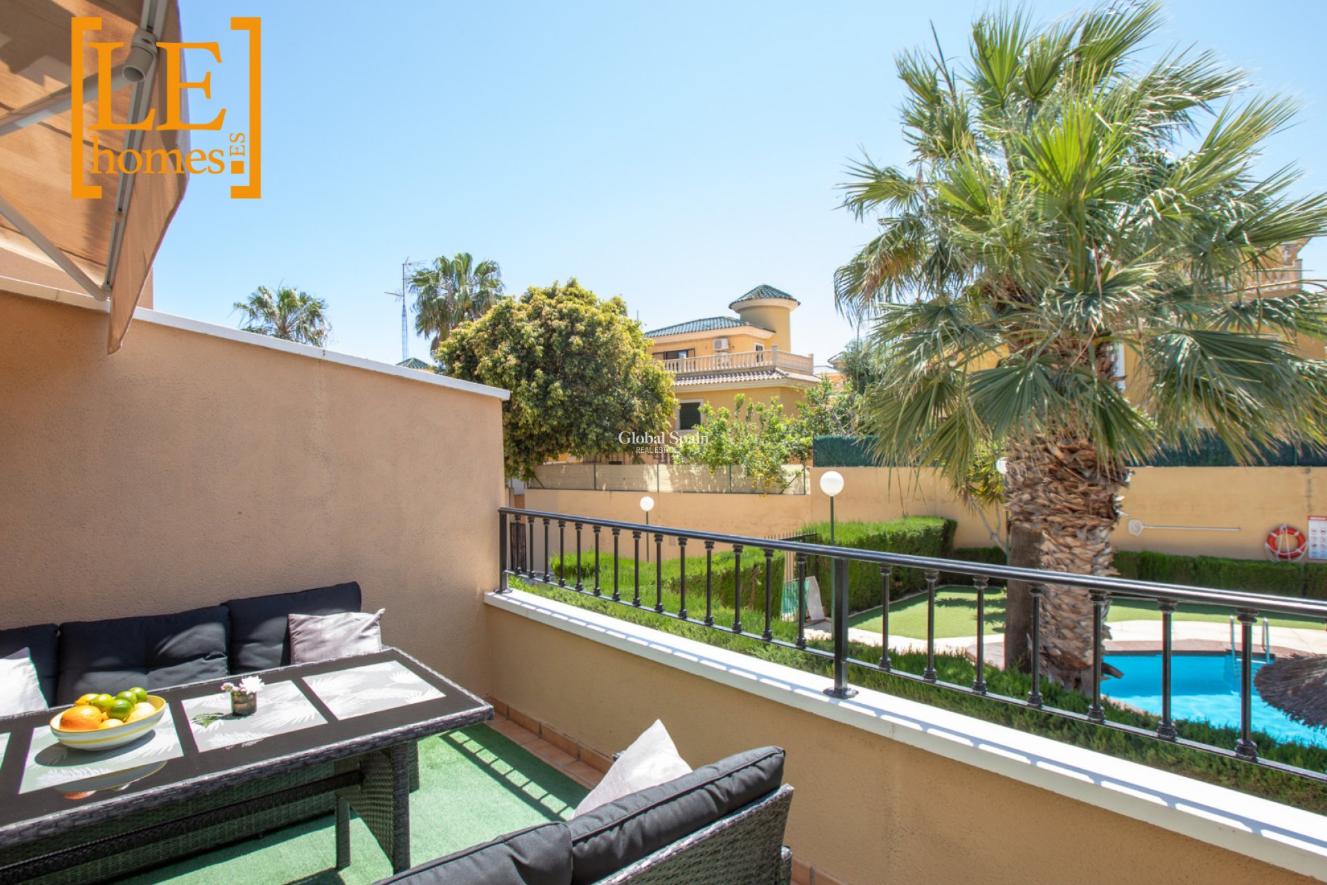 Revente - APPARTEMENT -
ORIHUELA COSTA - VILLAMARTÍN