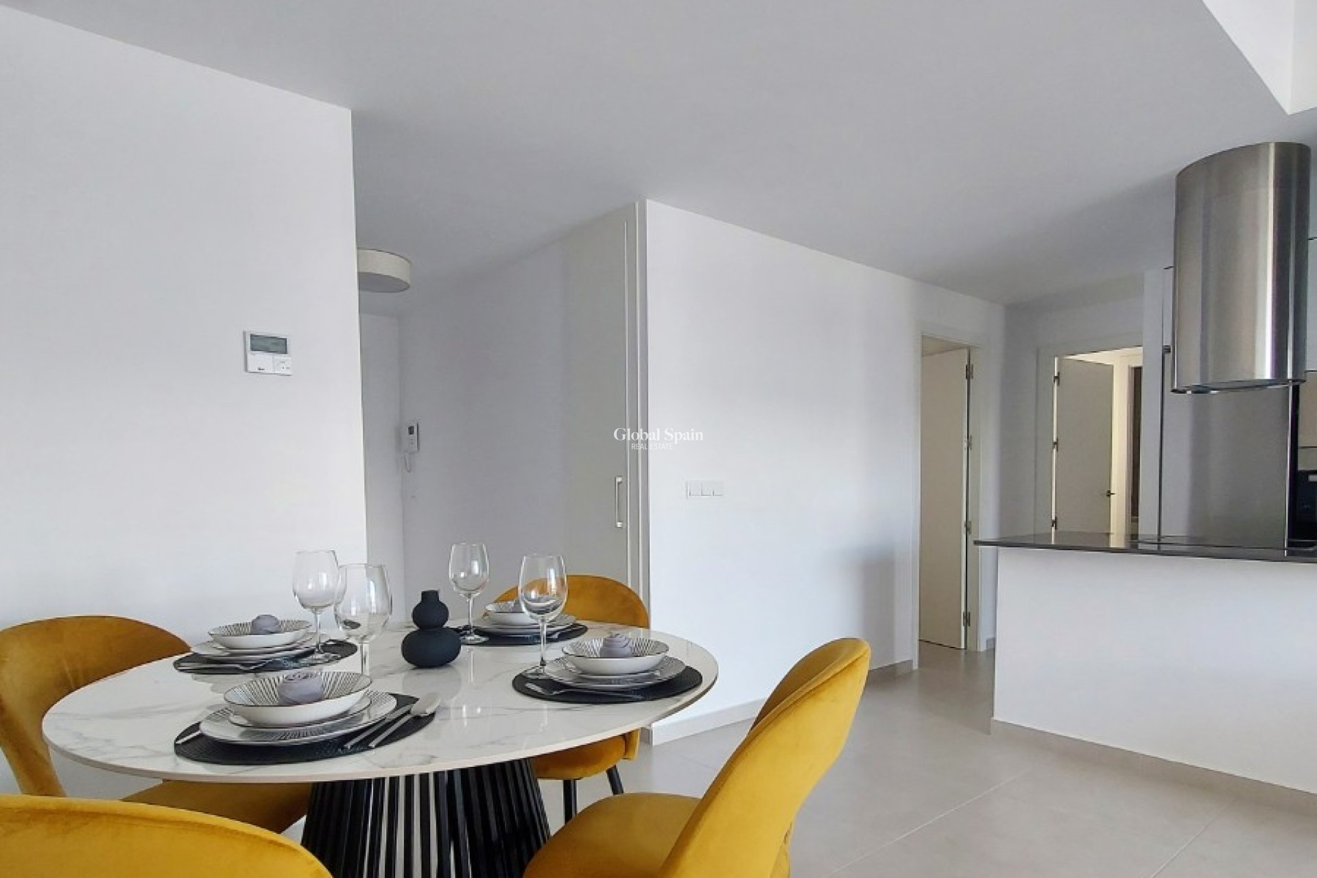 Revente - APPARTEMENT -
ORIHUELA COSTA - VILLAMARTÍN
