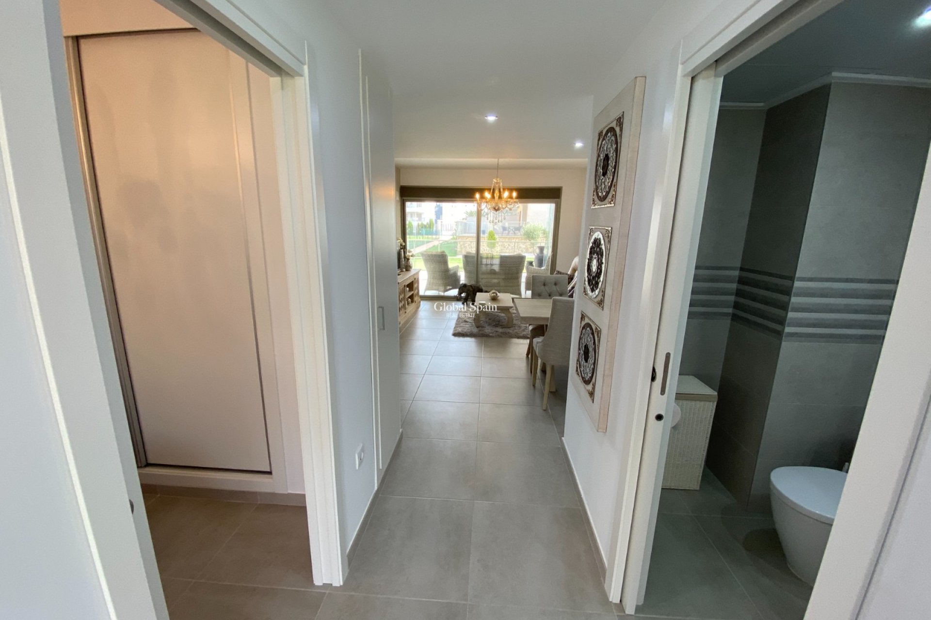 Revente - Appartement -
ORIHUELA COSTA - VILLAMARTÍN