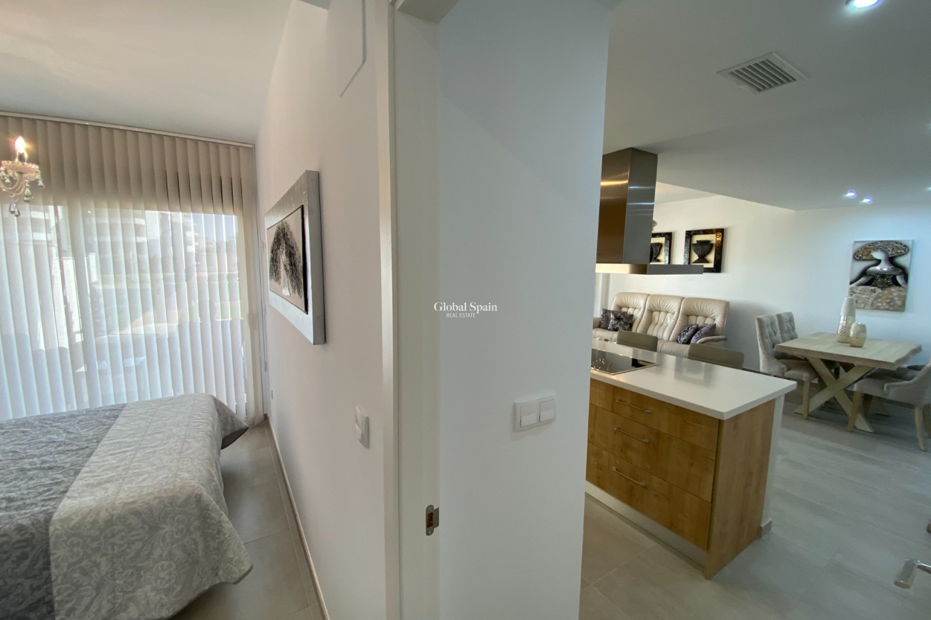 Revente - Appartement -
ORIHUELA COSTA - VILLAMARTÍN