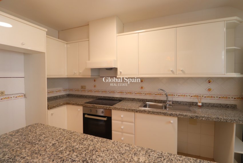 Revente - APPARTEMENT -
Orihuela Costa - Villamartin