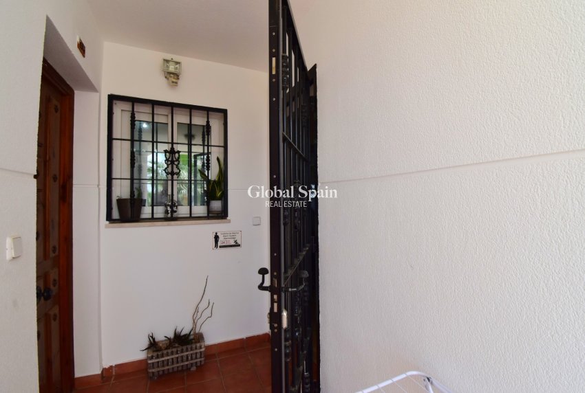 Revente - APPARTEMENT -
Orihuela Costa - Villamartin