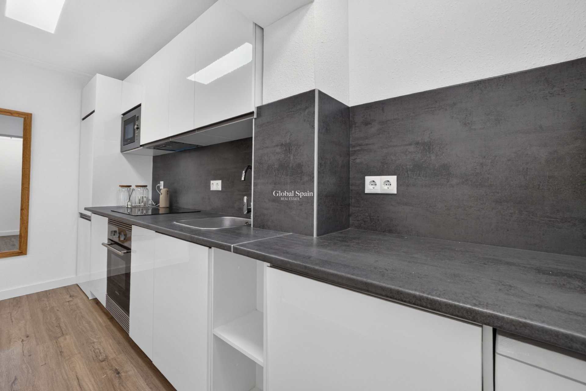 Revente - APPARTEMENT -
ORIHUELA COSTA - Villamartin