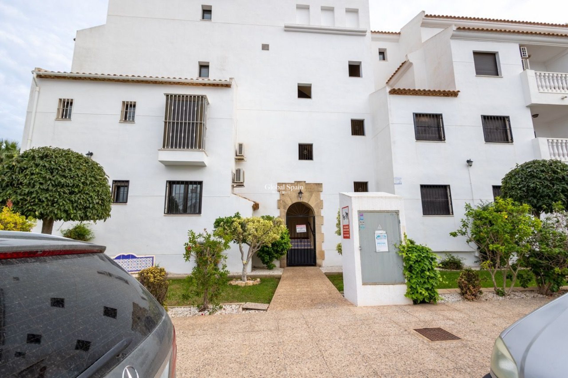 Revente - APPARTEMENT -
ORIHUELA COSTA - VILLAMARTÍN