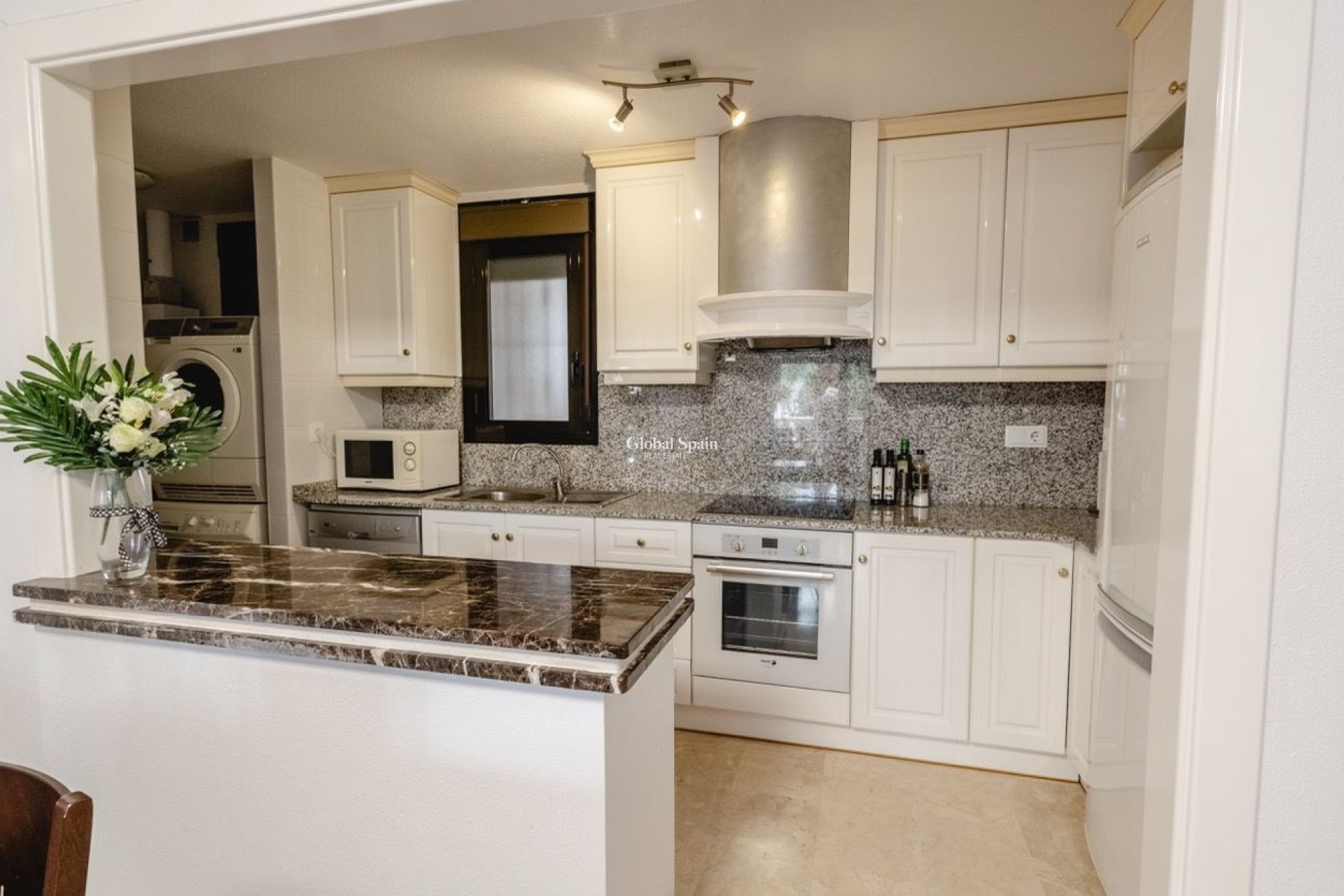 Revente - APPARTEMENT -
ORIHUELA COSTA - VILLAMARTÍN