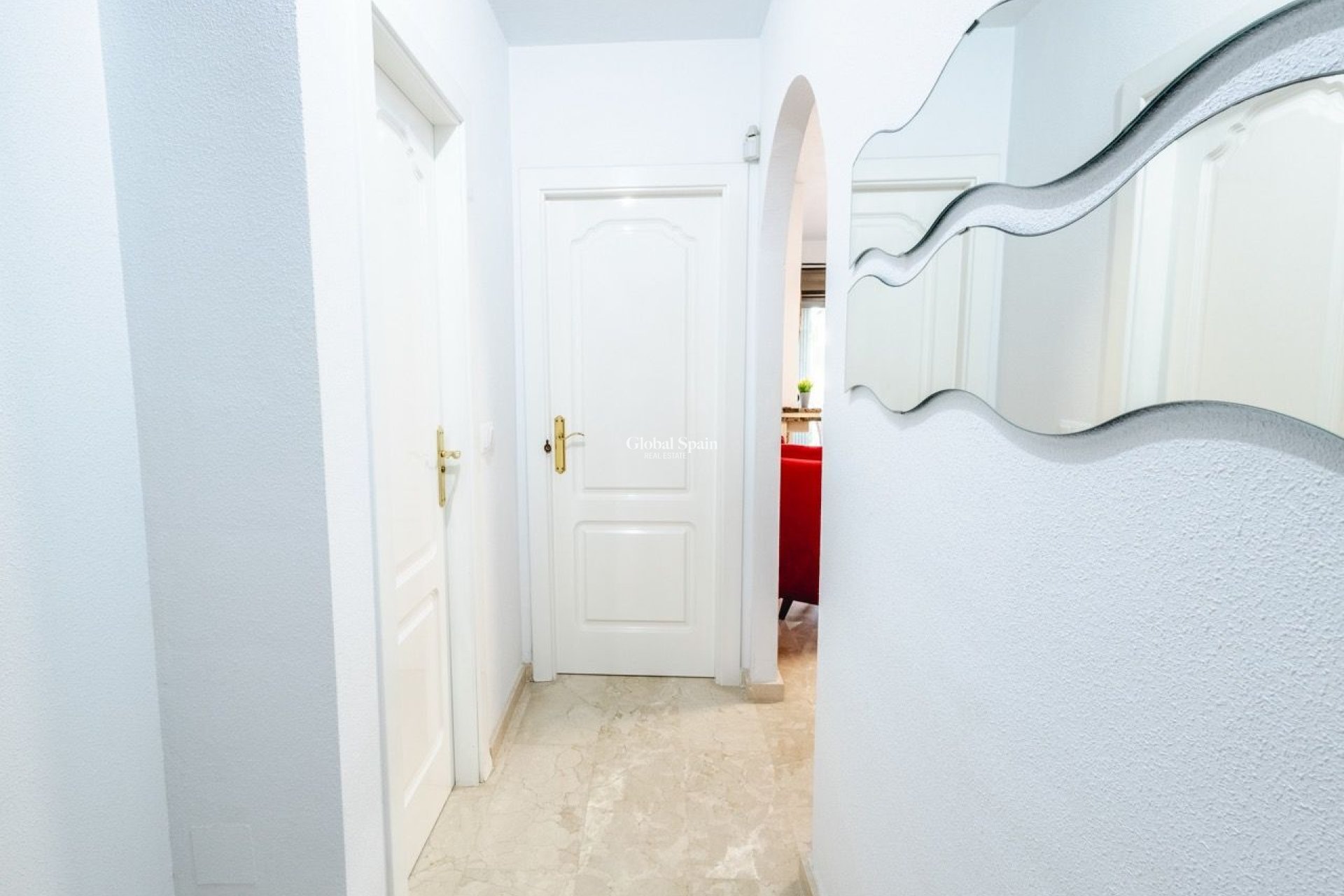 Revente - APPARTEMENT -
ORIHUELA COSTA - VILLAMARTÍN