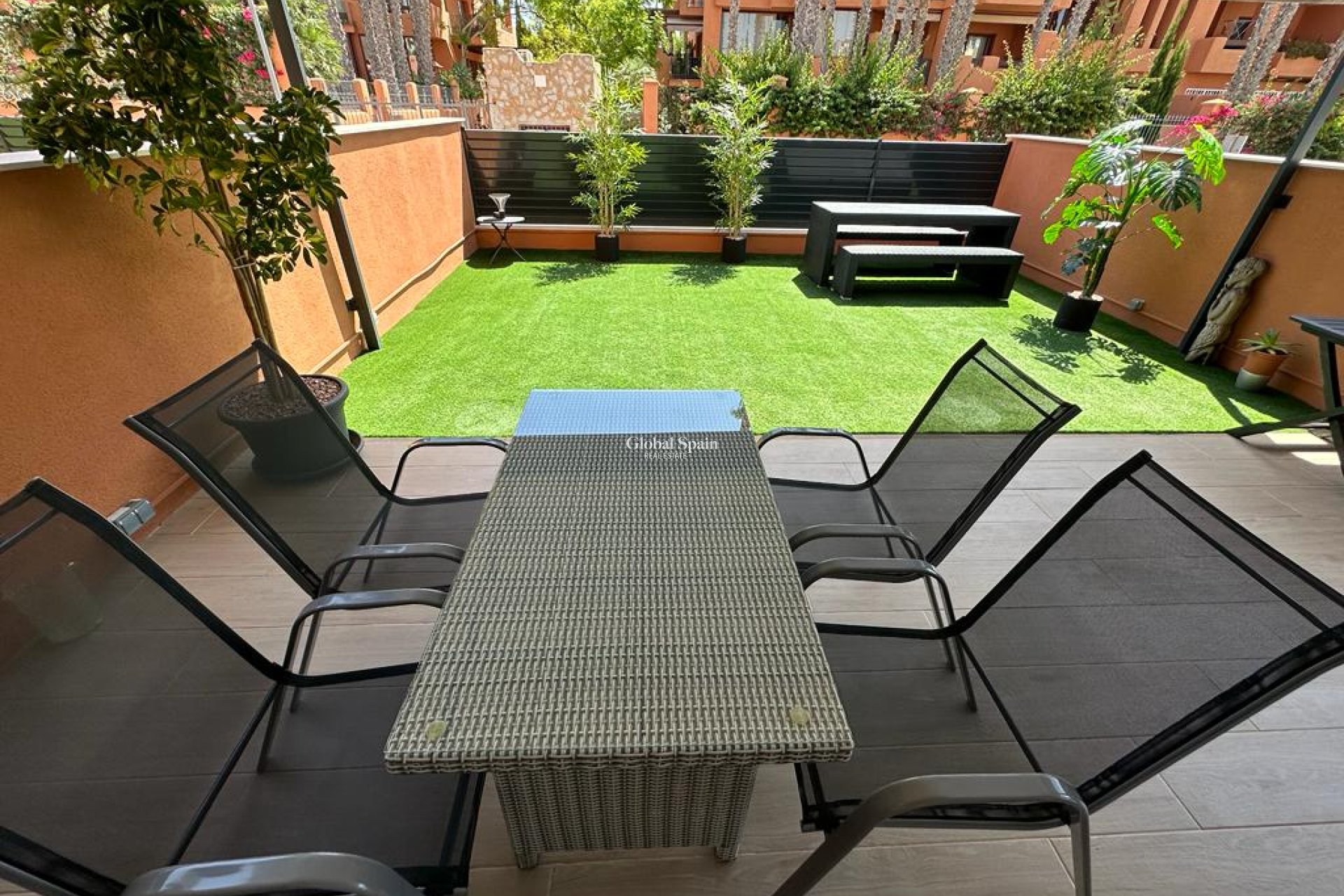 Revente - Appartement -
ORIHUELA COSTA - VILLAMARTÍN