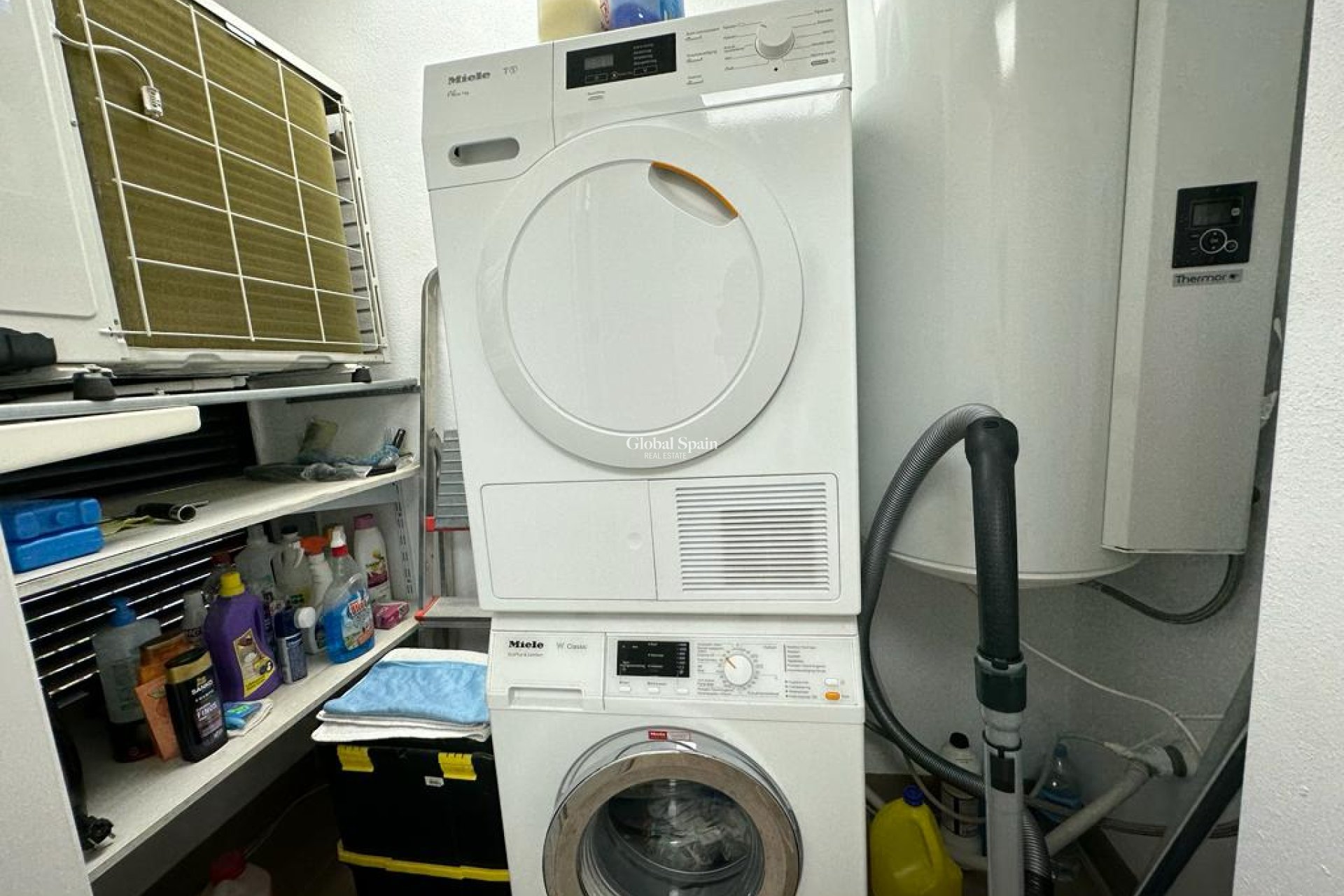 Revente - Appartement -
ORIHUELA COSTA - VILLAMARTÍN