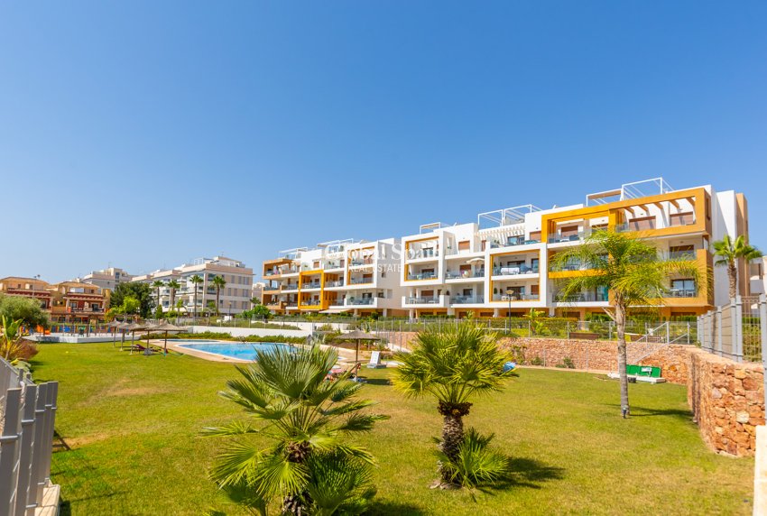 Revente - Appartement -
ORIHUELA COSTA - VILLAMARTÍN