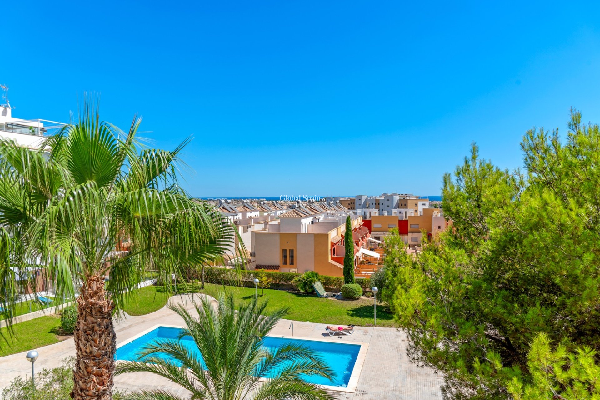 Revente - Appartement -
ORIHUELA COSTA - VILLAMARTÍN