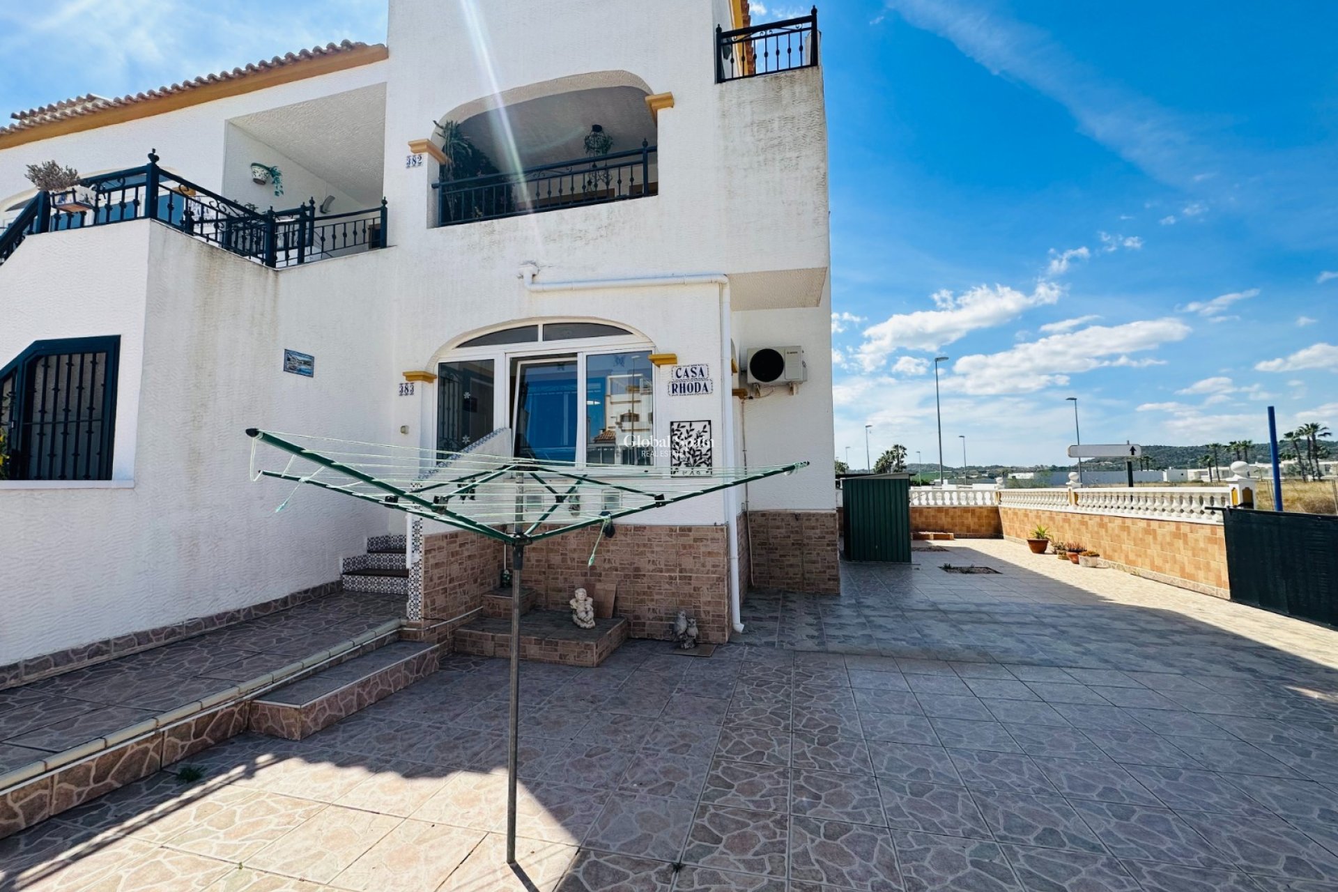Revente - APPARTEMENT -
ORIHUELA - Entre Naranjos