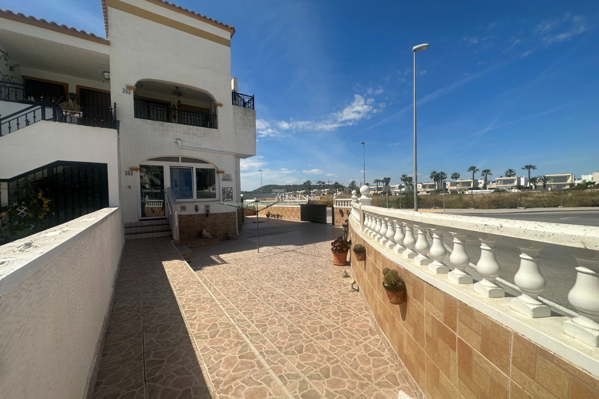 Revente - APPARTEMENT -
ORIHUELA - Entre Naranjos
