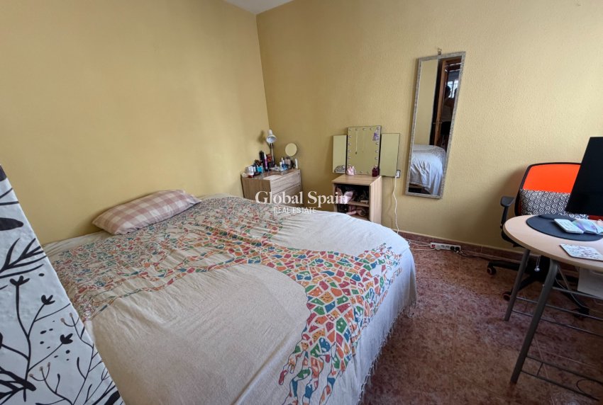 Revente - APPARTEMENT -
ORIHUELA - Entre Naranjos