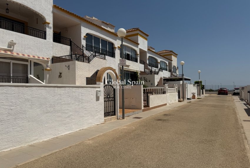 Revente - APPARTEMENT -
ORIHUELA - Entre Naranjos