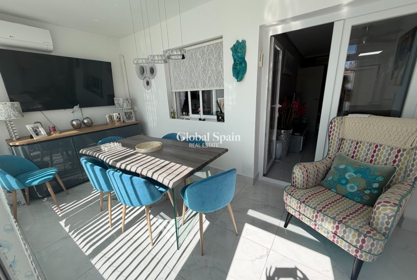 Revente - APPARTEMENT -
ORIHUELA - Entre Naranjos